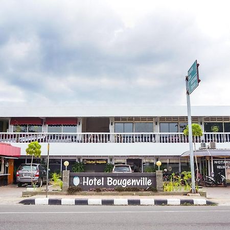 Oyo 375 Hotel Bougenville Syariah Padang  Ngoại thất bức ảnh